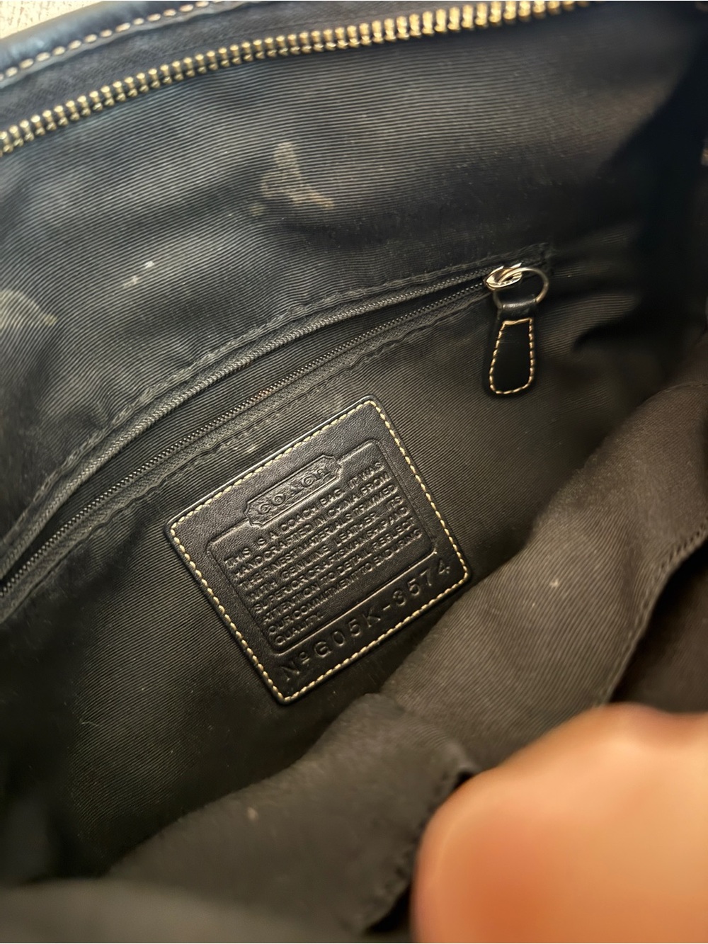 VTG Y2K COACH Soho Slim Duffle Shoulder Bag Buckle Black Signature Jacquard 3574 - Picture 5 of 7